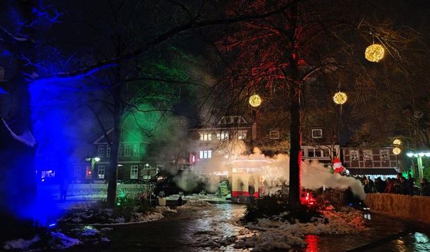 Die beliebte Eisenbahn für Kinder wird mit Dampf betrieben und ist ein Highlight auf dem St.-Liborius-Winterzauber.