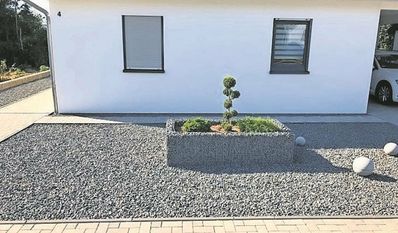 Schottergärten sind im Hinblick auf Klimaschutz und Artensterben keine gute Lösung.