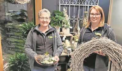 Dörte griesmann und Anna Peimann stehen den Kunden bei Rat und Tat zur Seite.