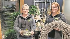 Dörte griesmann und Anna Peimann stehen den Kunden bei Rat und Tat zur Seite.