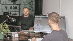 Hendrik Grafelmann setzt Innovationen und spannende Ideen nicht nur in seiner Agentur um, sondern auch mit einem eigenen Podcast und handgemachten Likören.