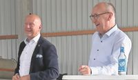 Bürgermeister Michael Hannebacher (links) und Baudezernent Frank Quell.