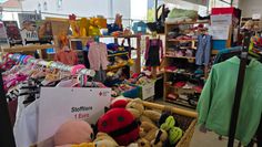 Der DRK-Shop in der Fußgängerzone öffnet im Dezember mehrmals außer der Reihe.