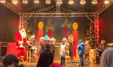 Nach der offiziellen Eröffnung am Samstag um 15 Uhr können sich die Besucher auf einen Auftritt der Kindergartenkinder der Elmer Kita Kunterbunt freuen.