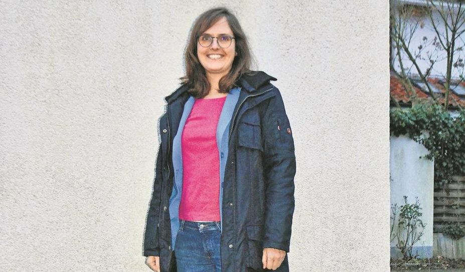 Jana Basilon trennt Privates und Berufliches im Netz. Marco Prietz findet soziale Medien praktisch, aber auch gefährlich.