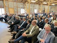 Rund 250 Gäste kamen in der ehemaligen Lagerküche zusammen.