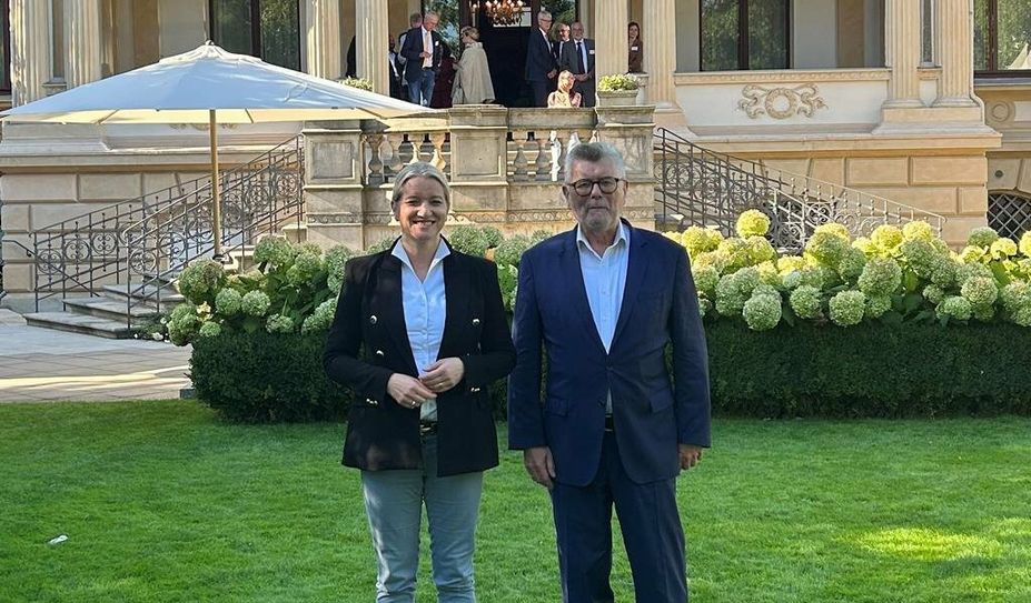 Justizministerin Dr. Kathrin Wahlmann und Prof. Dr. Gerhard Wegner bei seiner offiziellen feierlichen Einführung in sein Amt.