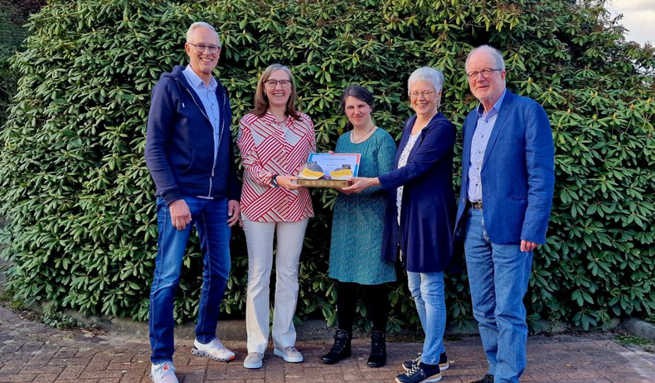 Der Rotary Club Osterholz-Scharmbeck spendet - mit Unterstützung der Bäckerei Behrens - 1.500 Euro an die Tafeln in Osterholz-Scharmbeck und Lilienthal.