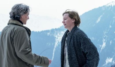 Sandra (Sandra Hüller) steht in Verdacht, ihren Mann Samuel (Samuel Theis) getötet zu haben,