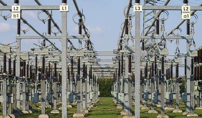 Die Gemeinde Schwanewede wehrt sich gegen Pläne, auf ihrem Gebiet ein neues Umspannwerk und zusätzliche Leitungen zu bauen. Foto: eb