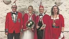 Sitzungspräsident und Präsidentin sowie die Prinzenpaare freuen sich auf den Karneval.
