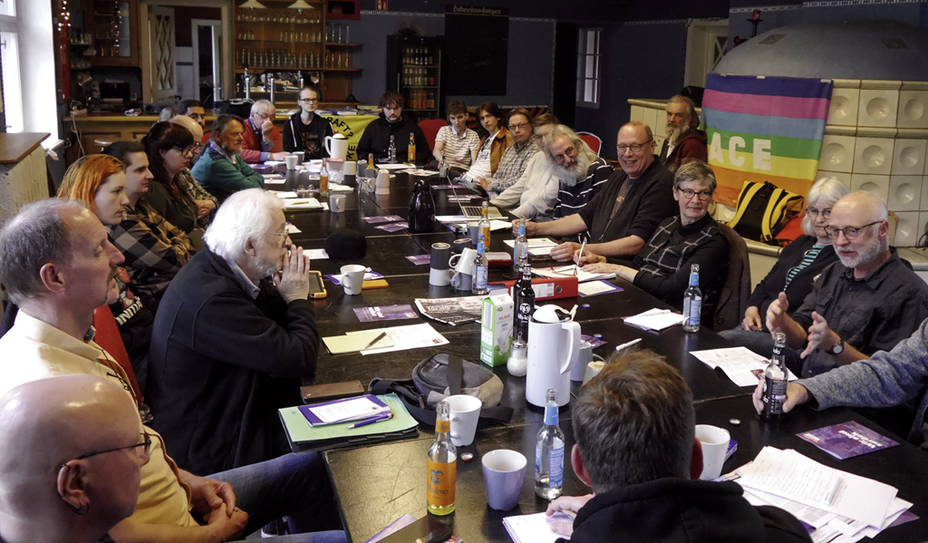 Bei der Jahreshauptversammlung der Linken wurde unter anderem der Sprecher:innenrat neu gewählt. Zu Gast war der Landesvorsitzende der Partei, Thorben Peters.