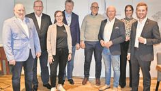 Unser Gruppenfoto zeigt v.l.n.r. Harald Kleinmann, Manfred Mühler, Wiebke Wilkens, Frank Pingel, Torsten Pilch, Michael Hannebacher, Vanessa-Kim Zobel und Moderator Dirk-Frederik Stelling.