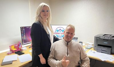 Die Reinigung von Fassaden ist eine Spezialität des Teams von Outdoor Cleaning.