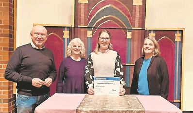 Unterstützen die Kinder: (v. l.) Michael Hannebacher, Petra Fischer, Maylin Burmester und Meike Siems.