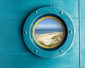 Das neue Semesterprogramm befasst sich in vielen Workshops und Kursen mit dem Thema „Meer“.