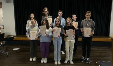 Die Preisträgerinnen des Lyrikwettbewerbs. Foto: limo