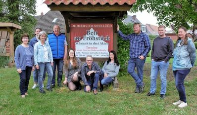 „De Hees´ter Speellüüd“ treten wieder auf. Am Sonntag, 11. Juni, ist Premiere in der Heerstedter Mehrzweckhalle.