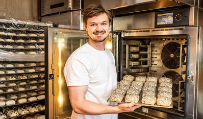Bäckermeister Nick Starke hatte in den letzten Wochen alle Hände voll zu tun: Starke Bäcker hat kurzfristig einen neuen Standort in Osterholz-Scharmbeck gefunden.