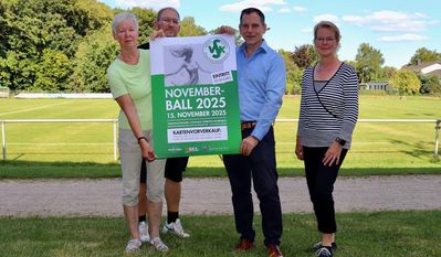 (v. l.) Annemarie Gerbig, Sebastian Dippe, Kristian Kugeler und Karin Simon sind schon in Tanzlaune.