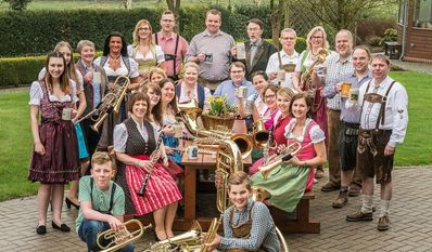 Freuen sich darauf, ihr Publikum zu begeistern: Die Kehdinger Blasmusikanten.