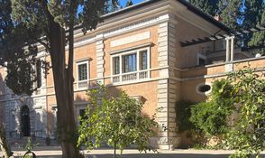 Der Aufenthalt stand im Zeichen intensiver Gespräche und zahlreicher Begegnungen: Philine Griem (Mitte).