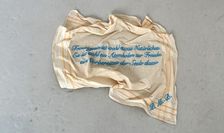 Clauda Christoffel stickte Zitate von Paula Modersohn-Becker auf Taschentücher.