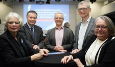 Susanne Krebser und Suse Laue (beide Kommunalverbund) organisierten den Abend mit Ralf Lindemann, Frank Schlegelmilch und Bernhard Faller