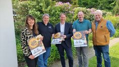 Vorfreude ist die schönste Freude: Stadtwerke-Vertreterin Carolin Novak, Sven Plate vom Wirtschaftstreff, Jens Themsen von der Volksbank, Stefan Molkentin und Rainer Westphal vom Wirtschaftstreff.