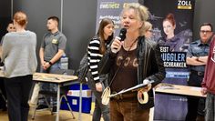 Martina Baestlein erklärte den Ablauf der Veranstaltung und stand als Ansprechpartnerin zur Verfügung.