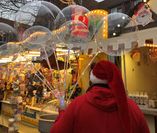 Der Weihnachtsmann wird besonders bei den Kinder für leuchtende Augen sorgen.