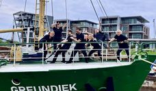 Die Darstellerinnen und Darsteller freuen sich darauf, in Hesedorf ihr schauspielerisches und spontanes Können unter Beweis zu stellen.