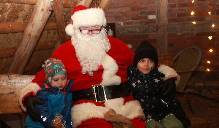 Die Besucher:innen können sich auf ein buntes Rahmenprogramm beim 37. Kutenholzer Weihnachtsmarkt freuen. Foto: eb