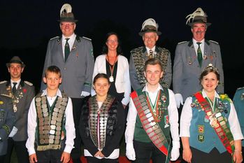 Die Königsfamilie um ihren König Michael Stoll freut sich auf ein paar schöne gemeinsame Tage mit allen Schützen, Gästen und Bewohnern.