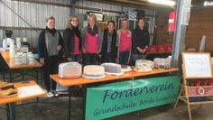 Der Förderverein der Grundschule Börde Lamstedt hat wieder frischen Kaffee und leckere Waffeln für die Besucher:innen parat.