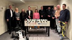 Die Kita Ohlenstedt/Hülseberg, die Grundschule am Billerbeck und die Feuerwehr Glinstedt wurden von der Volksbank zur Preisübergabe eingeladen.