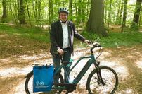 Ist bereits fit fürs Radfahren: Landrat Bernd Lütjen.