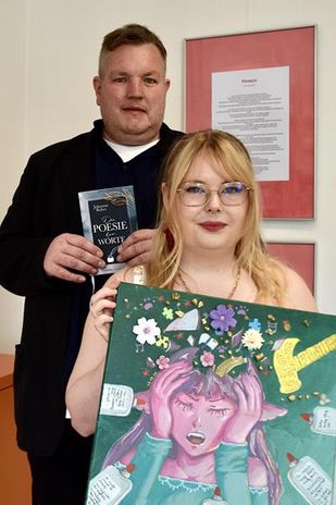 Schreiben seit ihrer Kindheit und Jugend: Michelle Klatt aus Bremervörde und Johannis Röhrs aus Zeven.