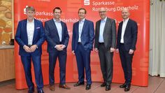 Marco Tulodetzki (v. li.), Thorben Prenntzell, Stefan Kalt, Volker Eichler und Axel Seidenschwarz freuen sich über einen guten Jahresabschluss.