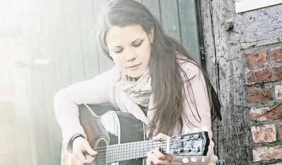 Sarah Müller versucht sich in ihrem neuen Album in der englischen Sprache.