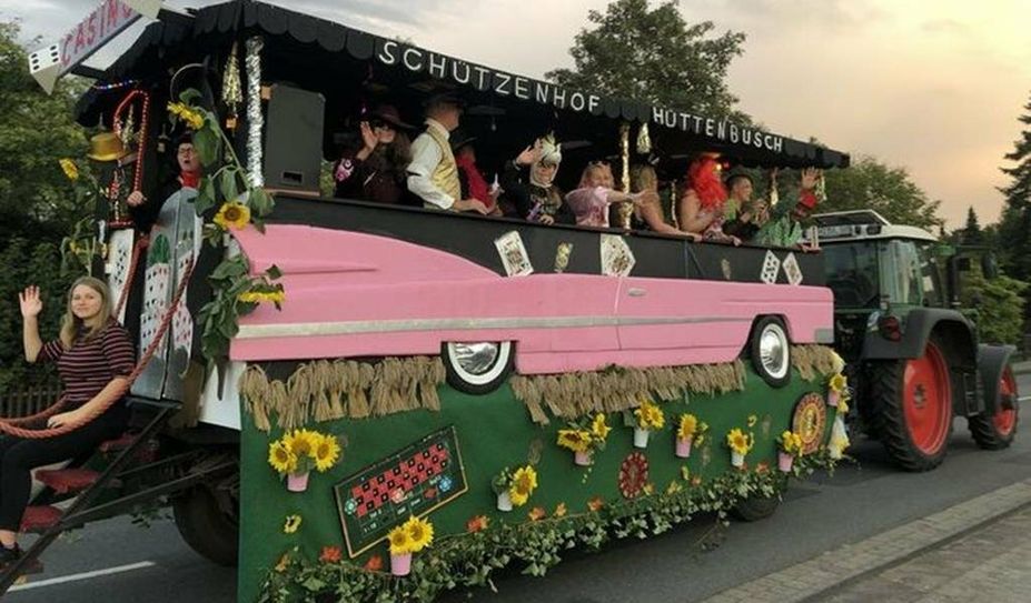 Einen Umzug in Hüttenbusch gibt es erst wieder bei der EWAP. Foto: Bernd Brüning/huettenbusch.de