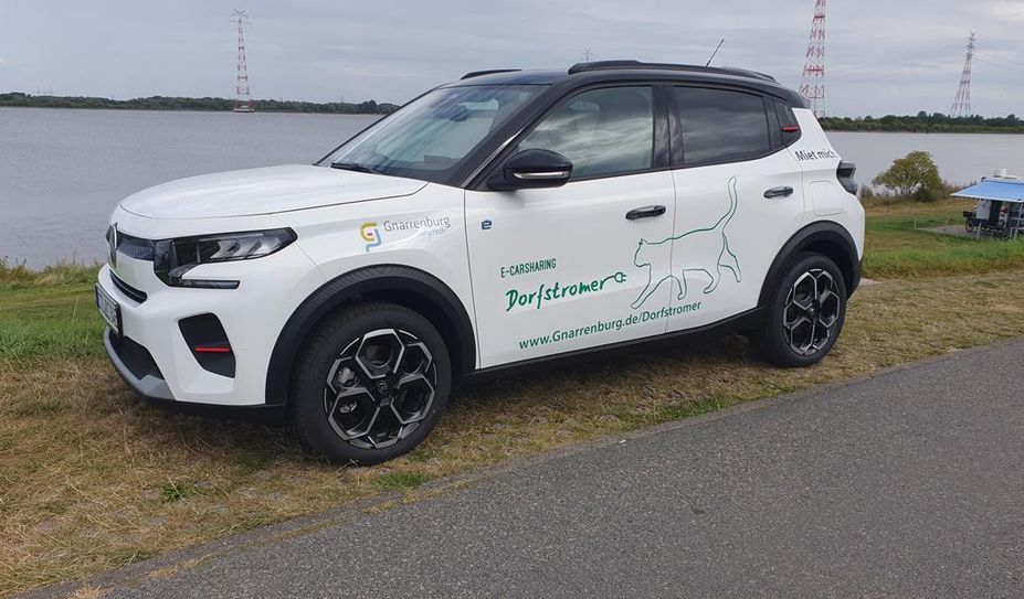 Über eine digitale Plattform kann der Wagen unkompliziert reserviert und zu festen Konditionen genutzt werden.