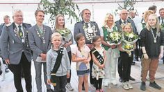 Die Majestäten 2023 sowie Präsident Holger Rubach und Vizepräsident Norbert Alex freuen sich auf das bevorstehende Schützenfest.