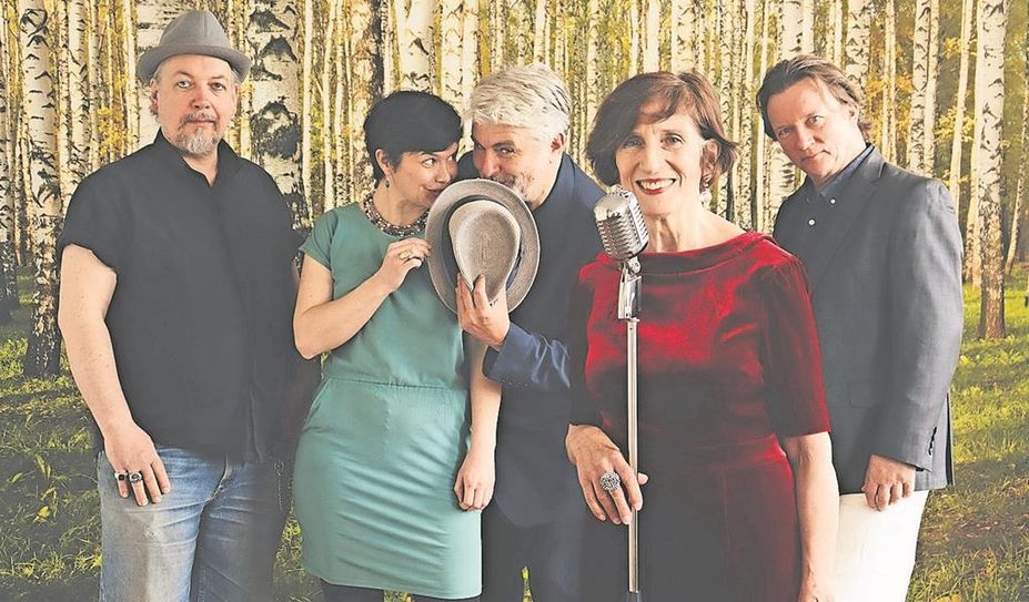 Evelyn Gramel und ihre Band haben sich der brasilianischen Musik verschrieben.