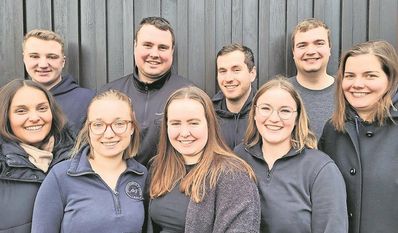 Freuen sich auf viele Besucher:innen: Die Mitglieder der Landjugend.