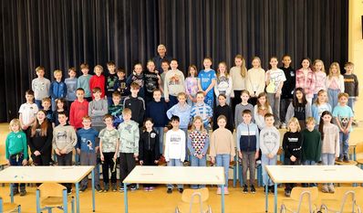 Haben Freude an kniffligen Aufgaben: 54 Dritt- und Viertklässler der Grundschulen Beethovenschule, Buschhausen, Findorffschule, Menckeschule und Sonnentau.