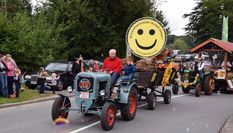 Liebevoll hergerichtete Erntewagen gibt es wieder am Sonntag, 14. September, beim Erntewagenumzug in Scharmbeckstotel zu bestaunen.
