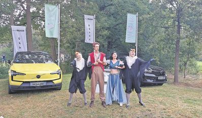 Mit viel Engagement präsentierten die Schauspieler:innen das Cross-Over.