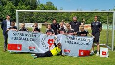 Kutenholz (eb). Bei bestem Fußballwetter wurde kürzlich auf der Sportanlage in Frelsdorf in der Zwischenrunde des Sparkassen-Cups der Teilnehmer für die Endrunde der niedersächsischen U11-Mannschaften am 18. Juni in Barsinghausen ausgespielt. Der U11 des FC Mulsum/Kutenholz gelang dabei der Einzug in die Endrunde der besten 16 Mannschaften aus Niedersachsen. Am 18. Juni geht es dann in Barsinghausen gegen namhafte Mannschaften aus den anderen NFV-Bezirken um den Titel des Niedersachsenmeisters.