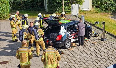 Am Feuerwehrstandort in der Heimstraße wurden verschiedene Szenarien und ihre entsprechenden Einsatzpläne durchgespielt.